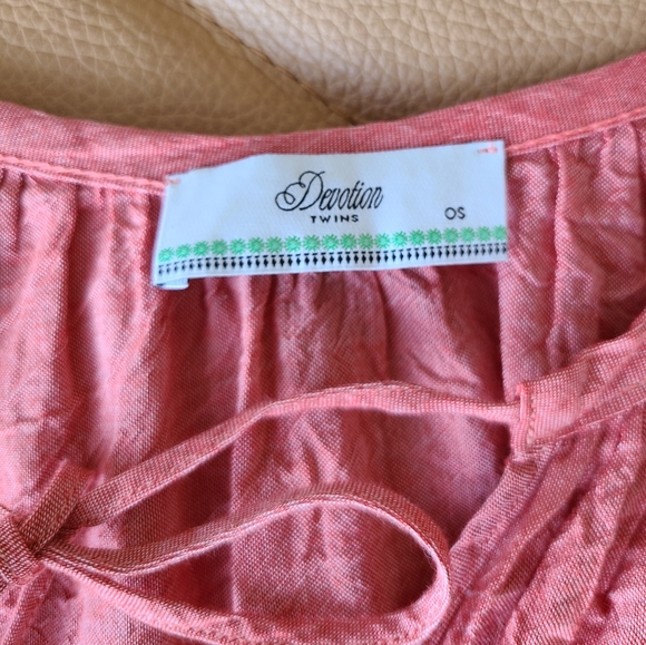 Devotion Twins Malaga Blouse - Picture 4 of 7